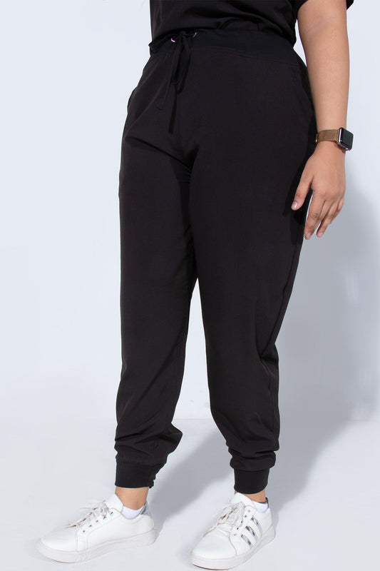 Midnight Black | Classic collar with straight pants